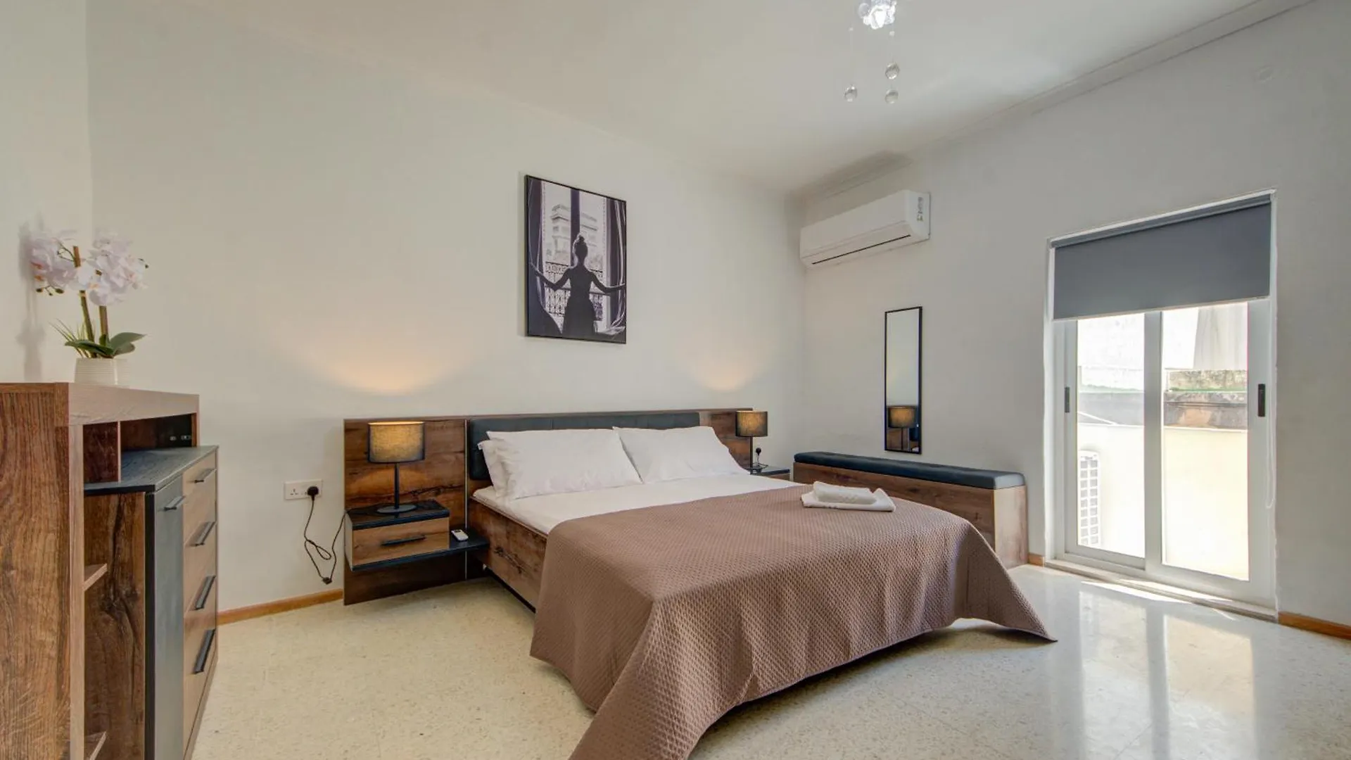 5 Bedroom House With Jacuzzi In St Julian'S St. Julian's Malta