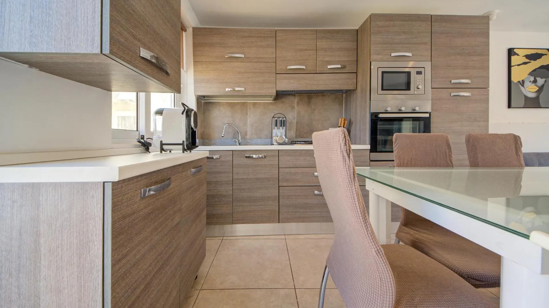 5 Bedroom House With Jacuzzi In St Julian'S Сент Джулианс Апартаменты