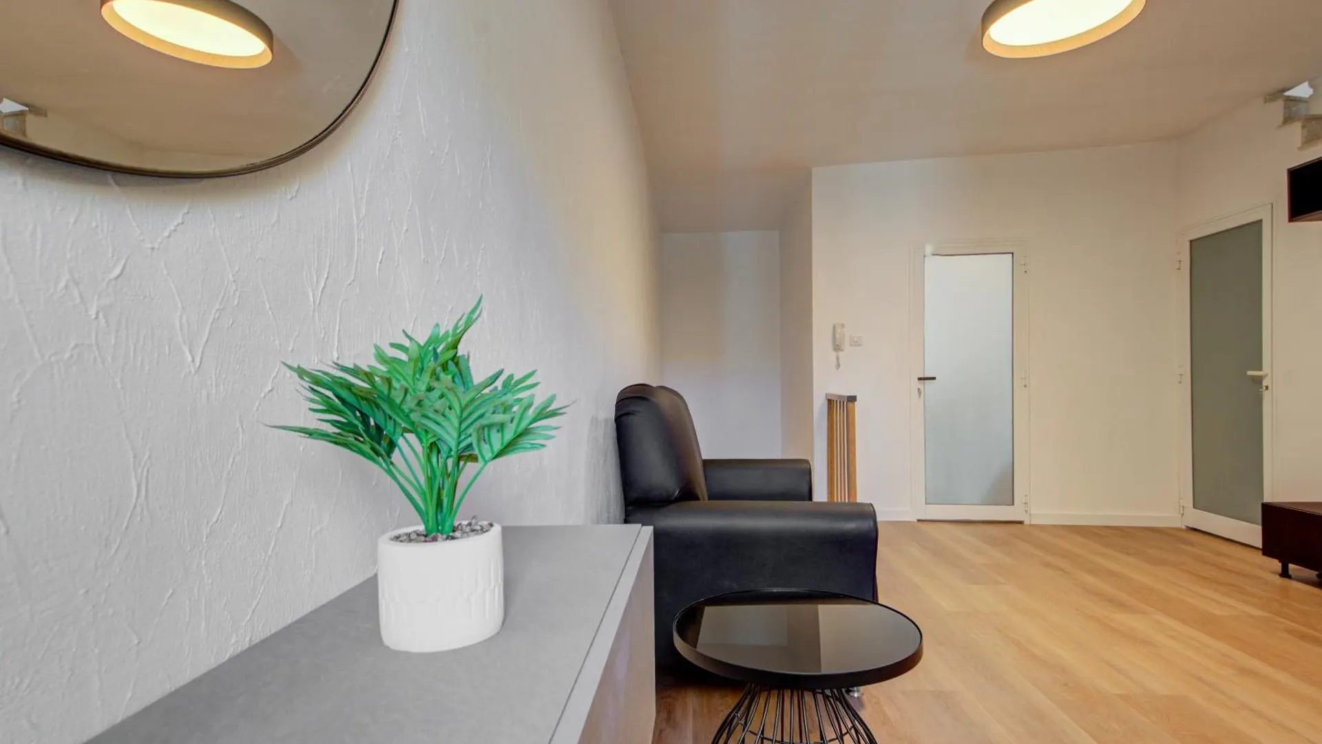 Апартаменты 5 Bedroom House With Jacuzzi In St Julian'S Сент Джулианс