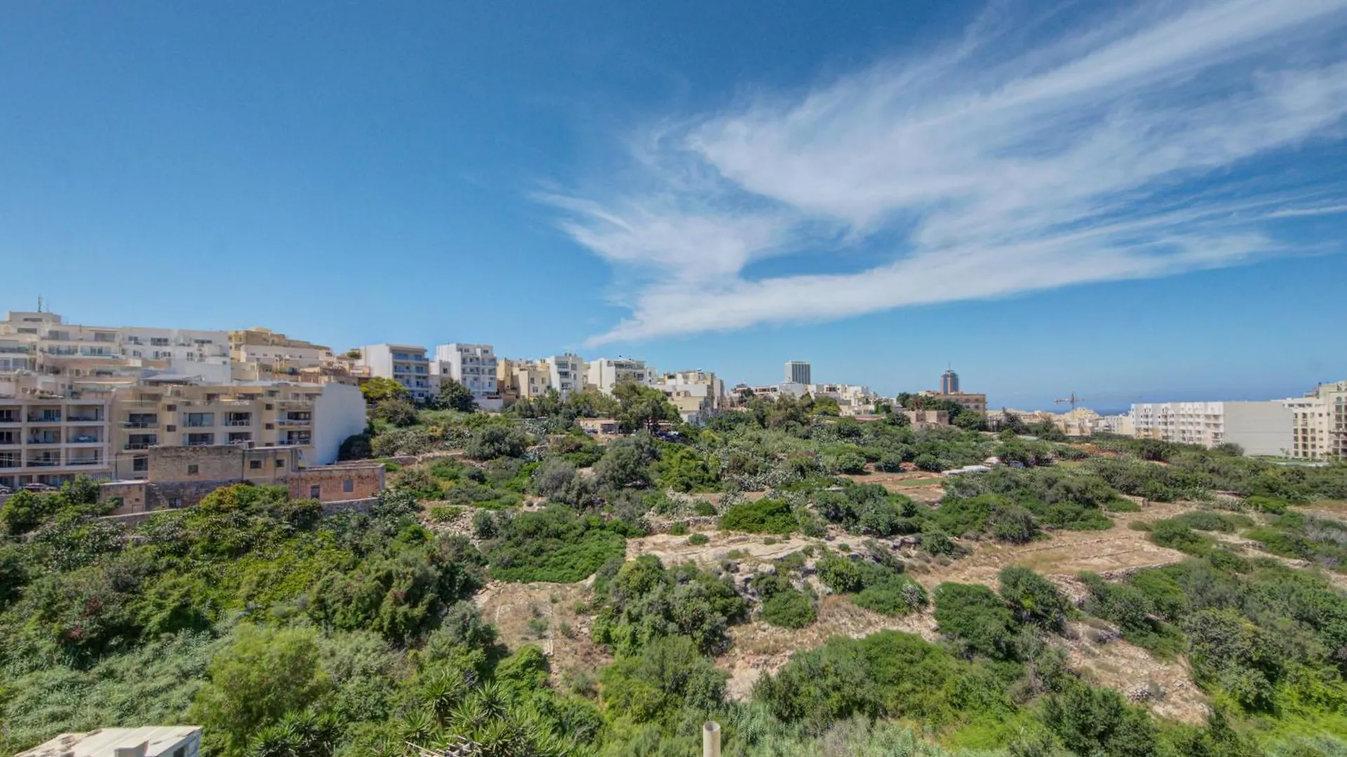 5 Bedroom House With Jacuzzi In St Julian'S St. Julian's Malta